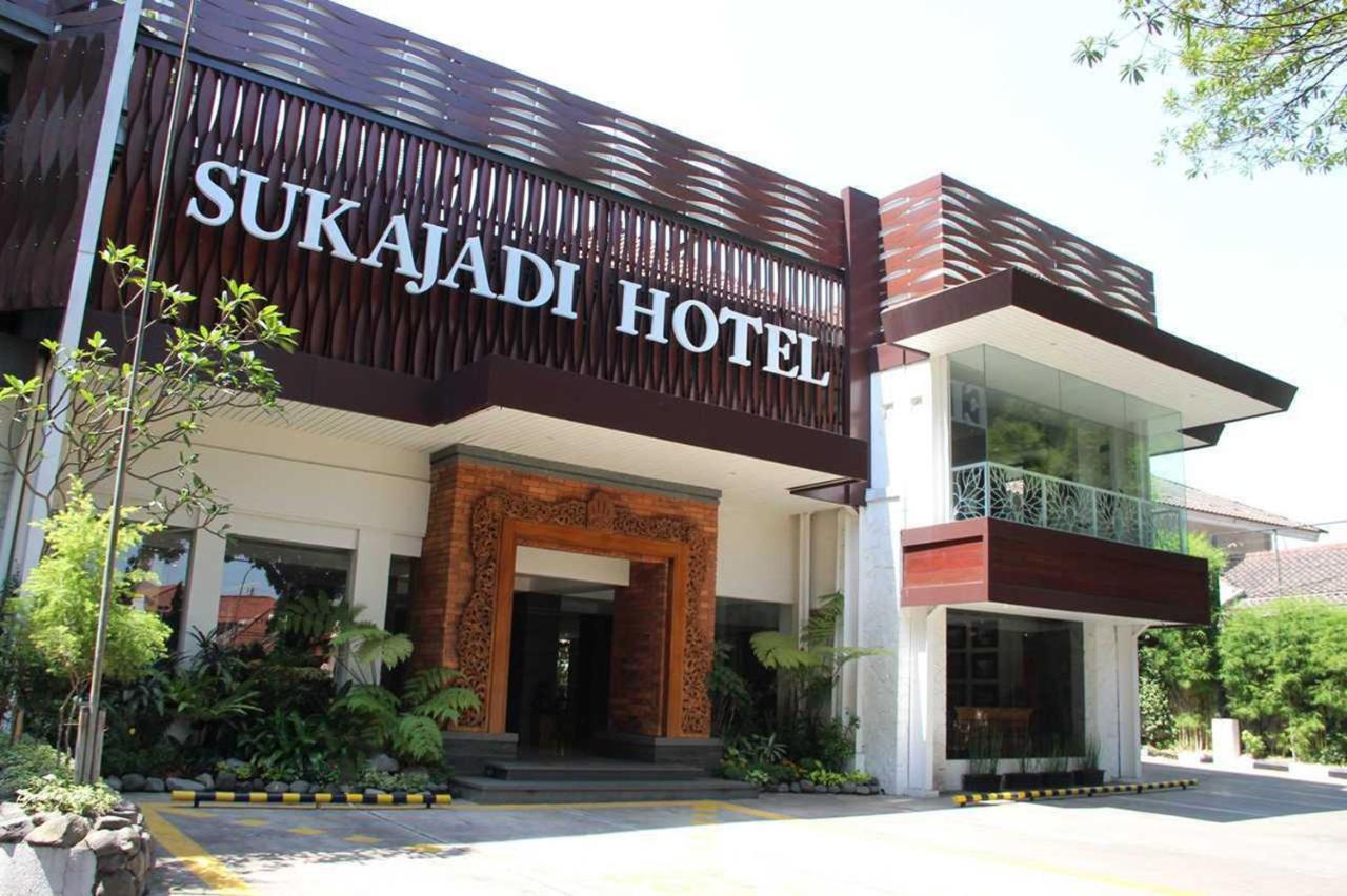 Sukajadi Hotel, Convention And Gallery Bandung Exterior photo